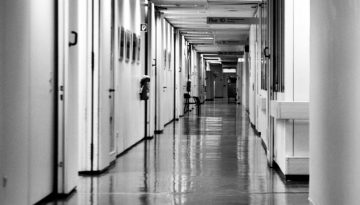 claudiawollesen-hospital-921034